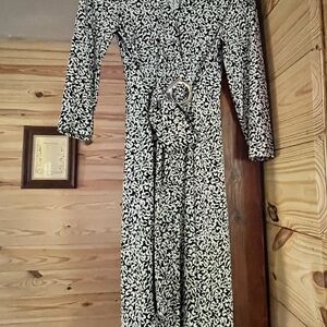 Chaps Black and White 3/4 Sleeve Sheath Dress